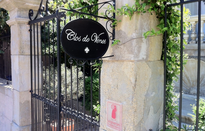 Clos de Vènes 的 Eudolie 室 €85.00