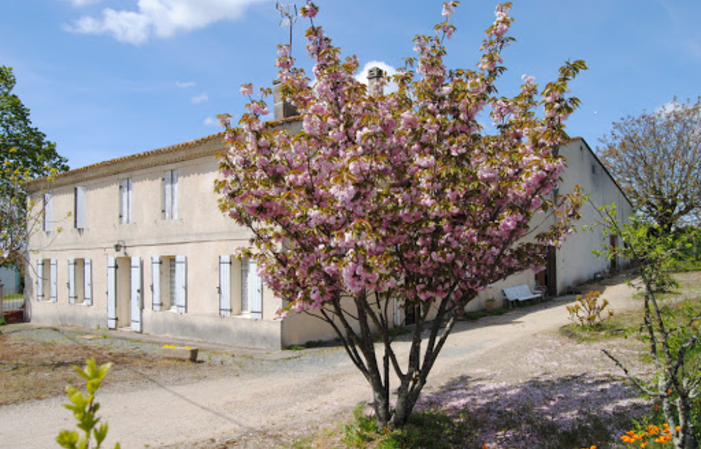 参观和品尝在豪特莫特丰特城堡 €1.00