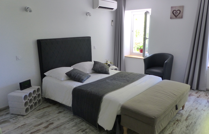 Mistelle Room - Civrac, Médoc 75,00 €