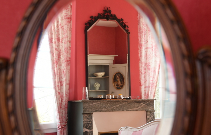 La casa di Tournefeuille: la sala rosa  150,00 €