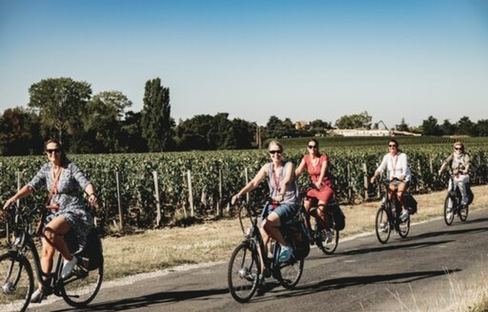 Matinée à vélo électrique à Saint-Emilion avec visites (1/2 journée) 95,00 €