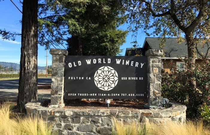 Visite et dégustations du domaine  Old World winery 1,00 €