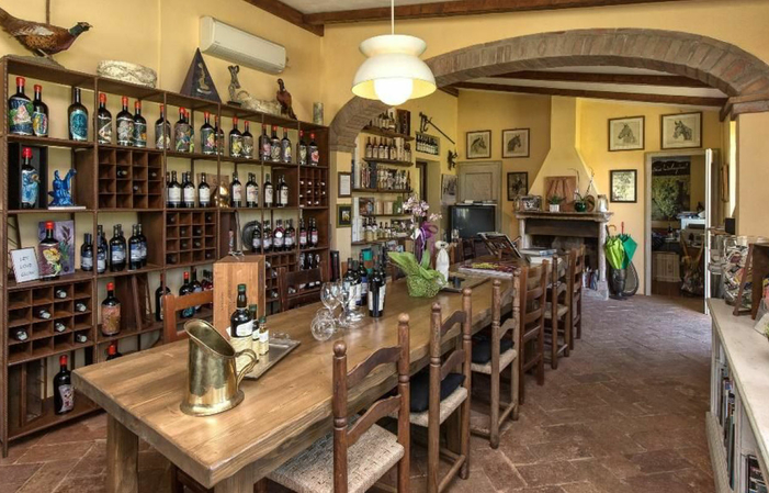 Tenuta Canto Alla Moraia: Deluxe Tour Tour della vigna, degustazione vini, pranzo 45,00 €