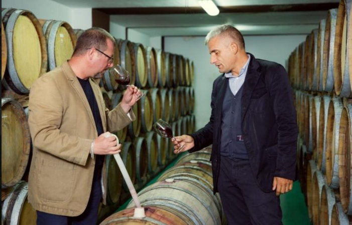 Visita di DOMENIILE PANCIU - WINERY RESORT - VRANCEA - MOLDAVIA 1,00 €