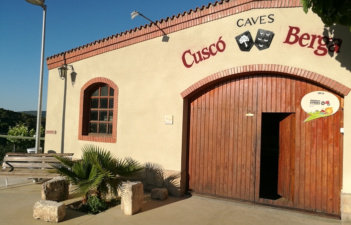 Visita/Degustazione di pesca e Cava del Penedés a 25,00 €