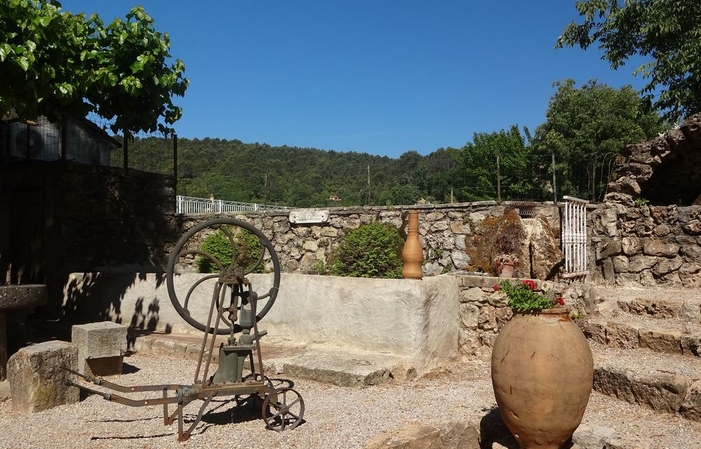 Charming bed and breakfast in Cotignac €99.00