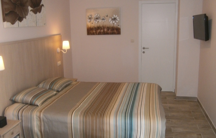 The Room Les Oliviers, in the garden of Soulane €90.00