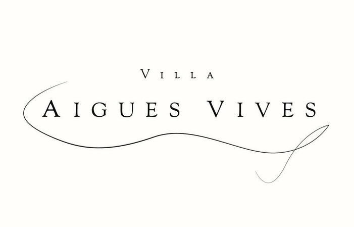 Room 7th Art, Villa Aigues Vives €85.00