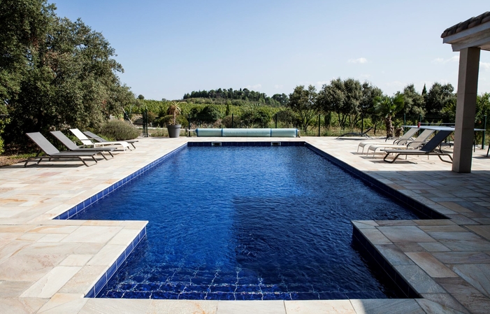 GITE POUR 8 PERSONNES , JOURS DE VIGNE : le Domaine de Cazaban 190,00 €