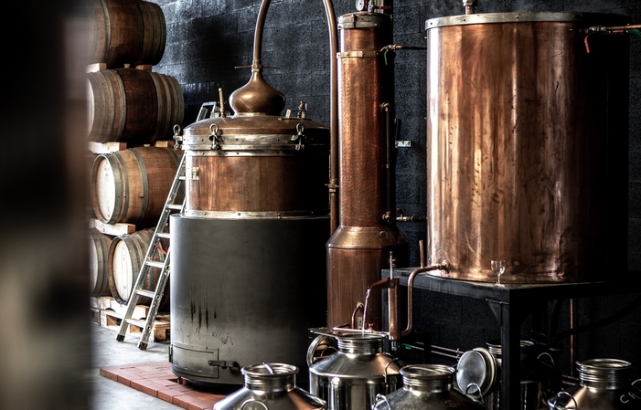 Visit and tastings of distillery-maverick €1.00
