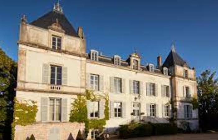 4x4 getaway in the heart of the vineyards at Château de Chamiray €50.00