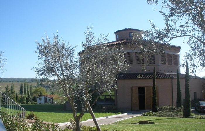 Simple visit and tasting at the Savatenere Estate €15.00