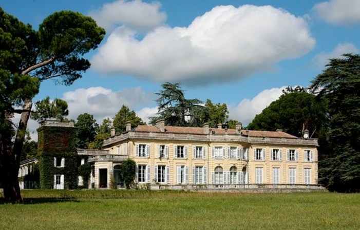 Visit Step to Step - Château du Taillan €16.00