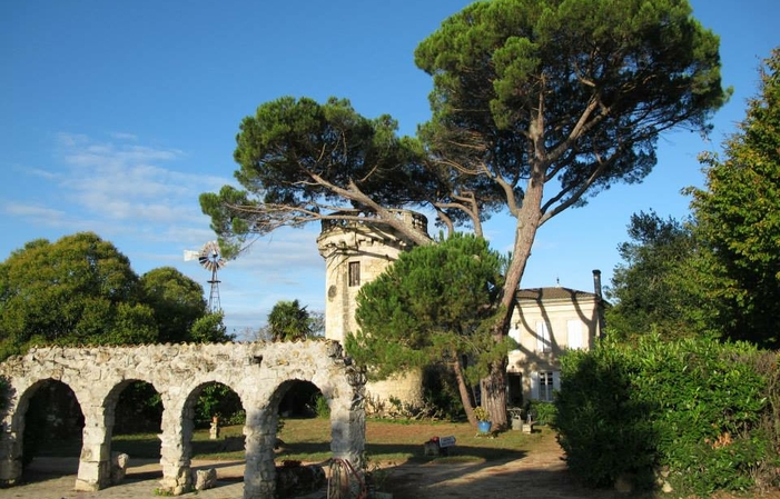 Visit and Tasting at Château Gros Moulin €1.00