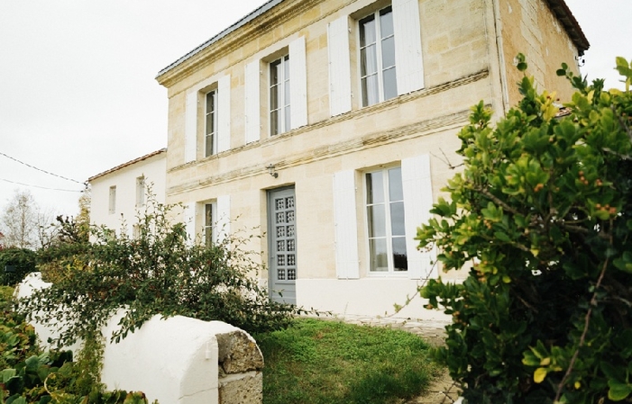 Visit Château Bel-Air la Royère: behind the scenes of our profession €15.00