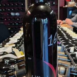 Image of the wine